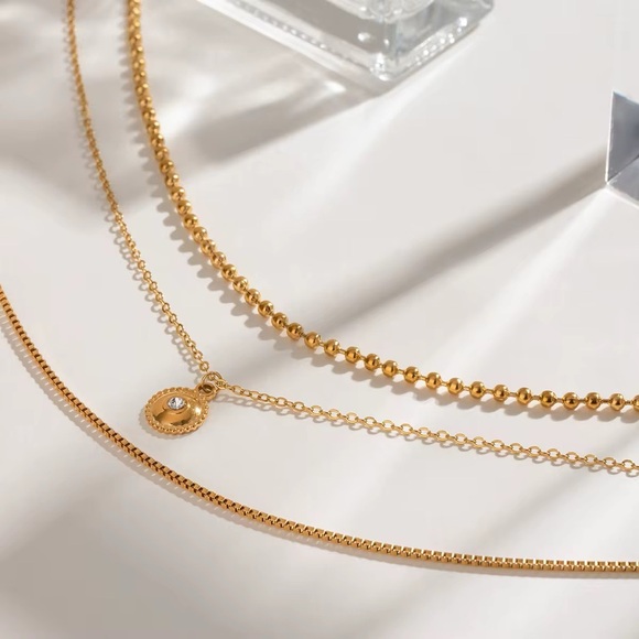 18K Gold Plated Layered Necklace - Picture 5 of 7